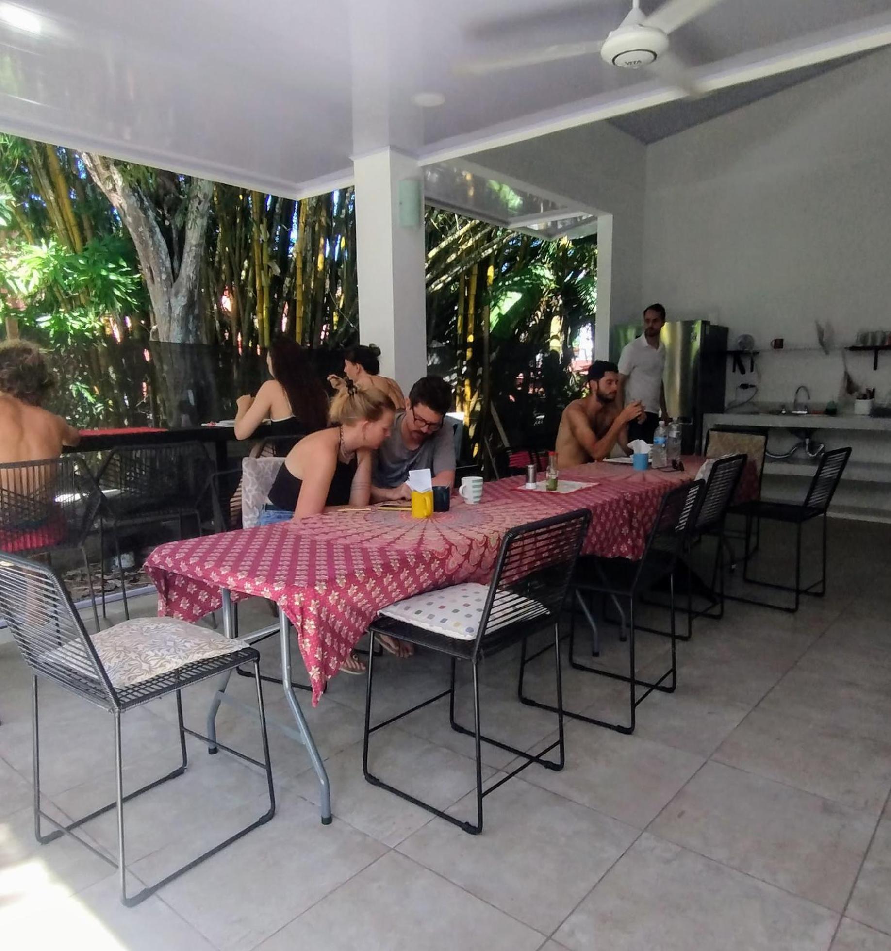 Casajungla Hostel Jacó Eksteriør bilde